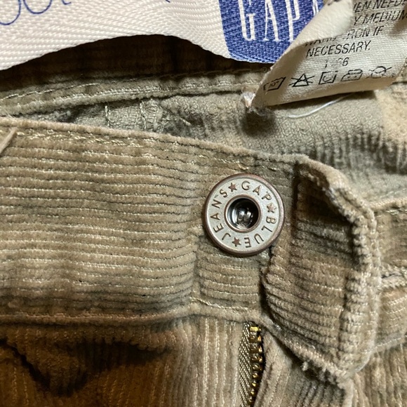 GAP, corduroy bootcut, SIZE 8, beige. - Picture 3 of 7